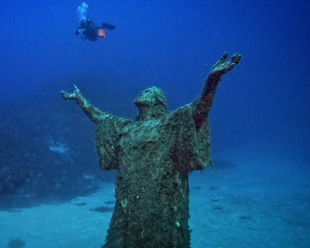 Imperial Eagle & Statue of Christ