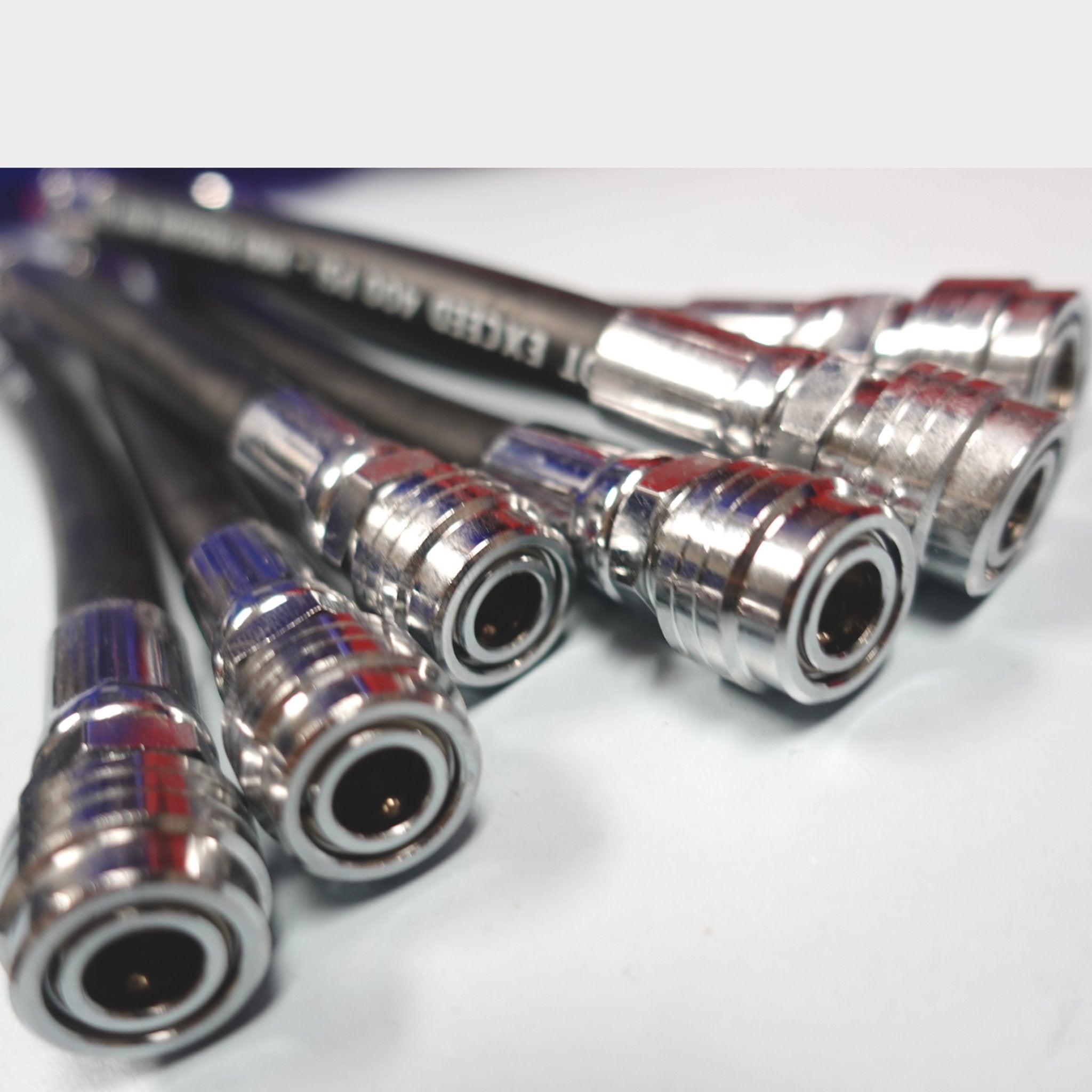Halcyon Primary Regulator Hose, close-up of the chrome hose fittings