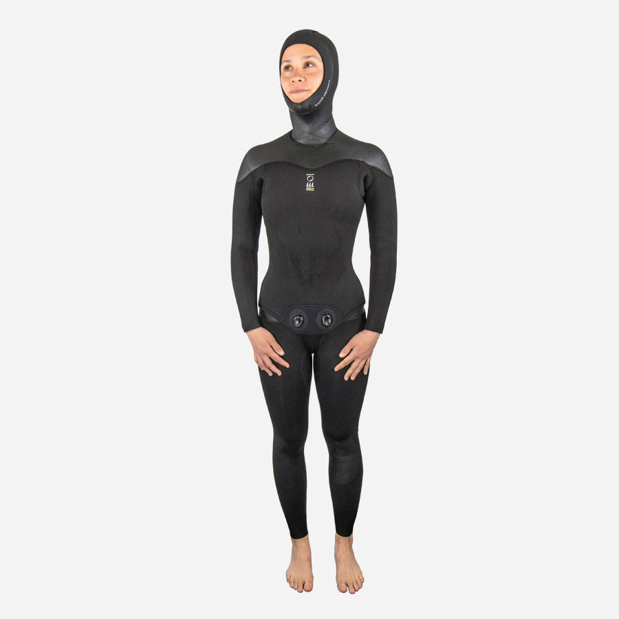 Fourth Element RF2 Women’s Cold Water Freediving Wetsuit 6/5/4mm, front view