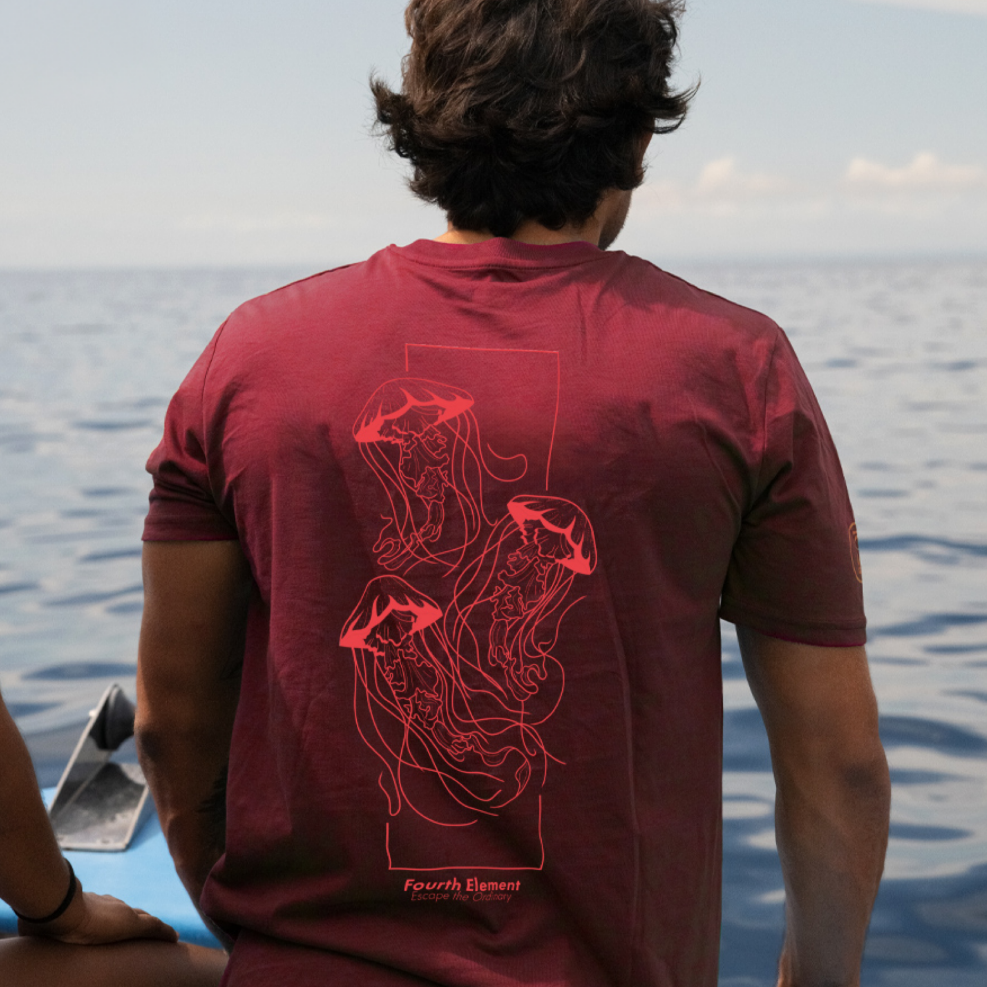Fourth Element Men’s Jellyfish T-Shirt with ocean-inspired jellyfish graphic for divers and ocean lovers