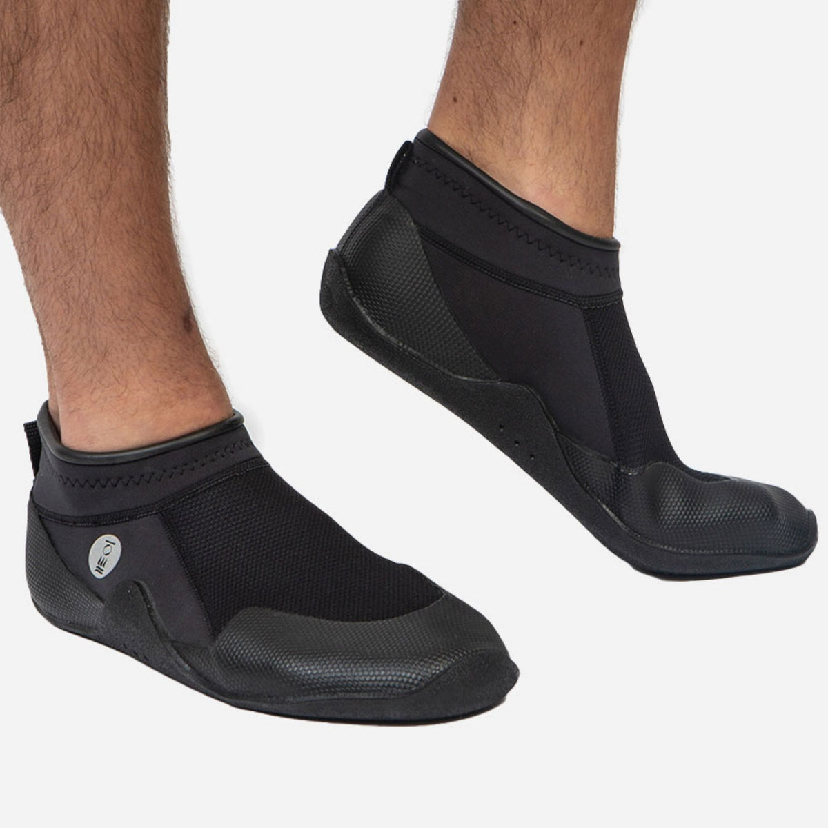 Fourth Element Rock Hopper dive shoes – lightweight footwear with natural rubber sole and reinforced heel for shore diving and open-heel fins