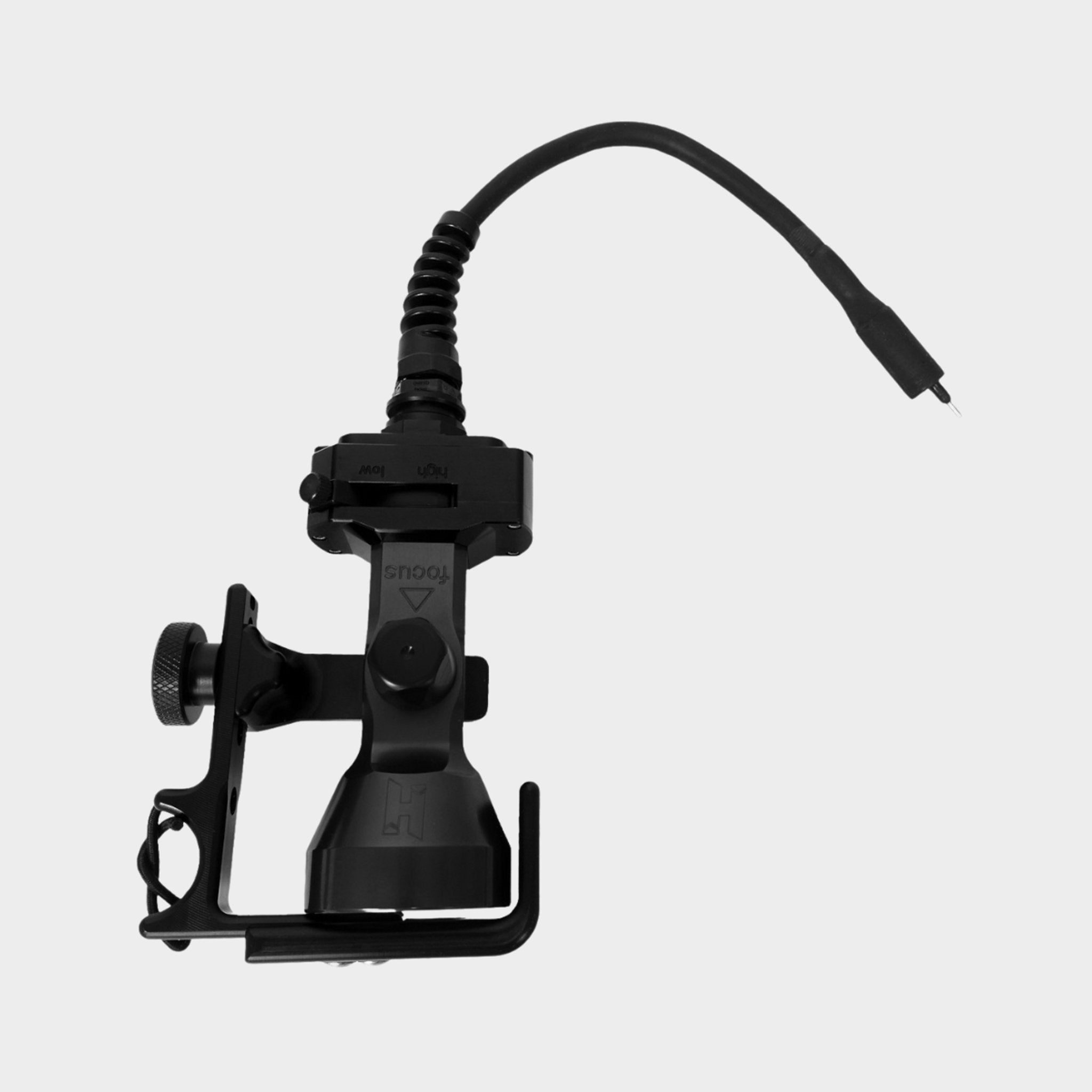 Halcyon Focus 2.0 Light Head with cord and Goodman handle, side view