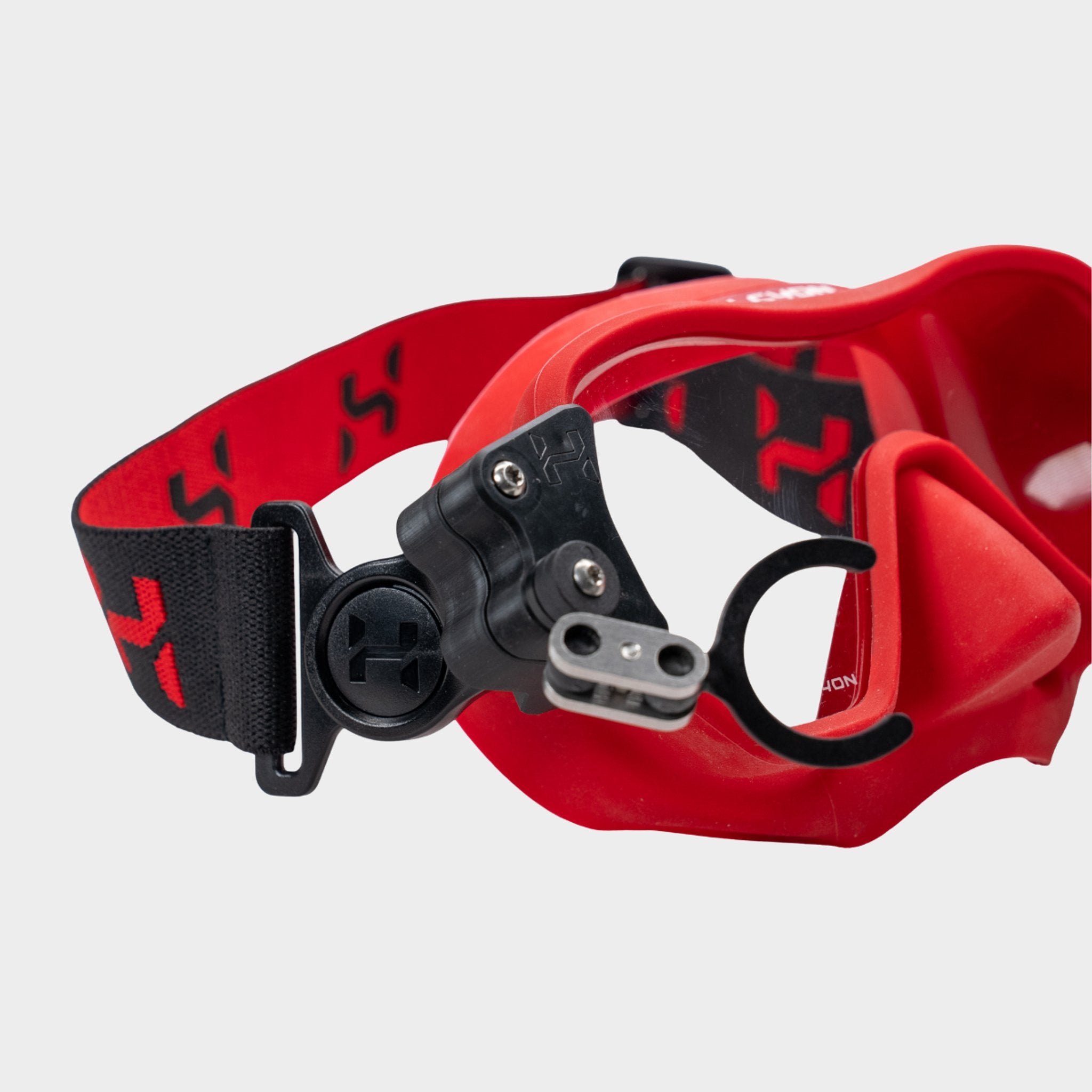 Halcyon HUD Computer Assembly Clamp fitted to a dive mask