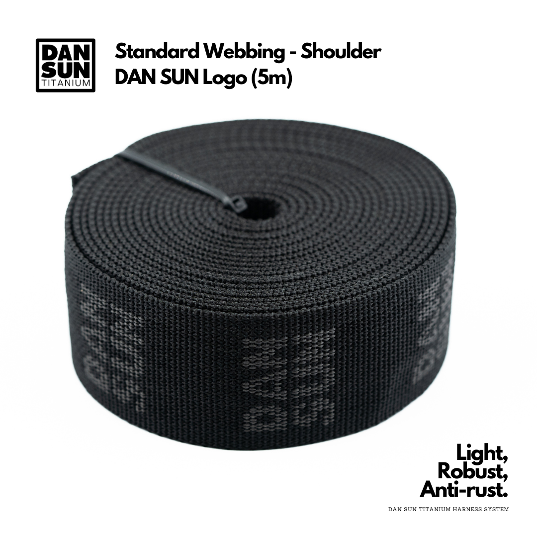 DanSun logo shoulder webbing roll