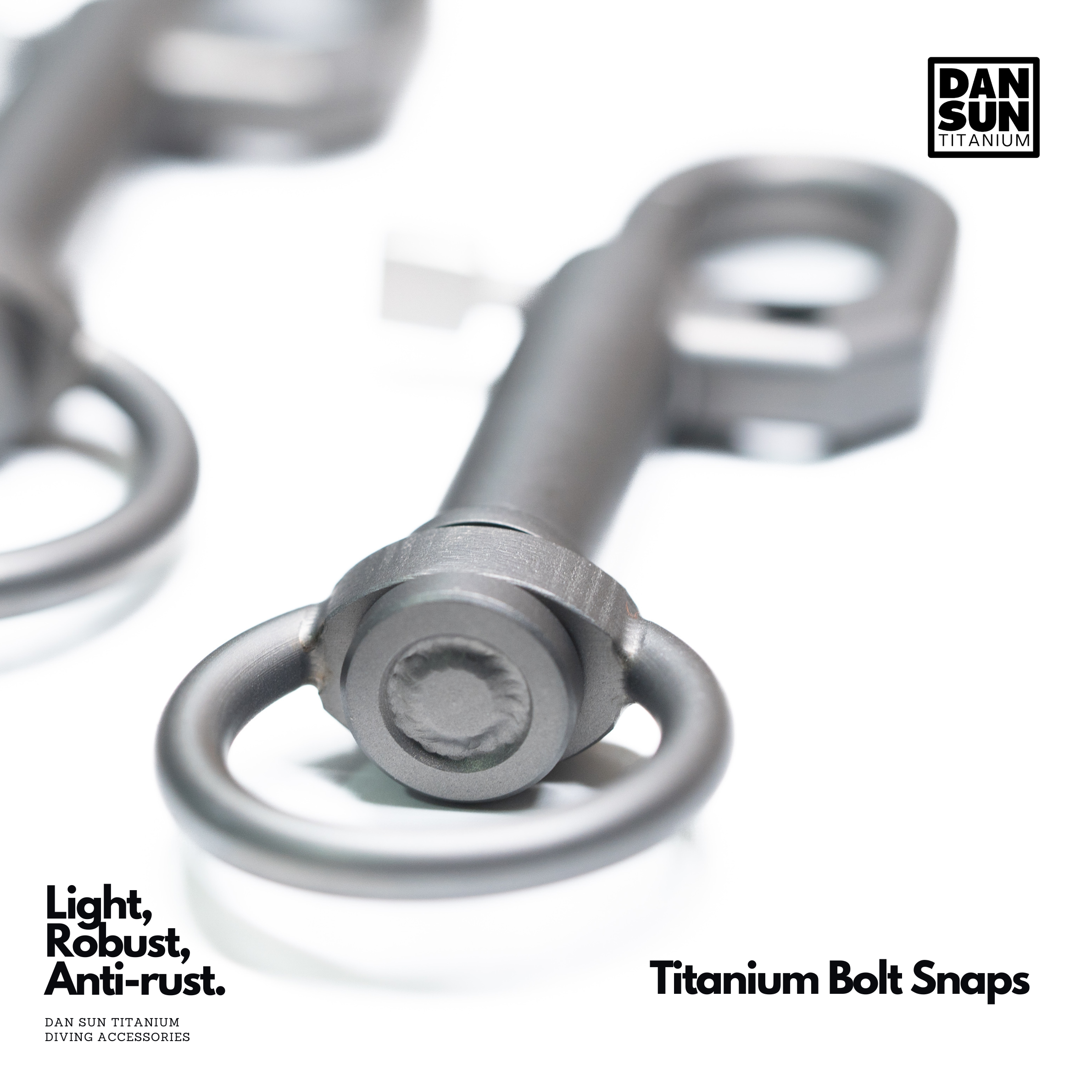 Swivel ring of the full-body titanium bolt snap